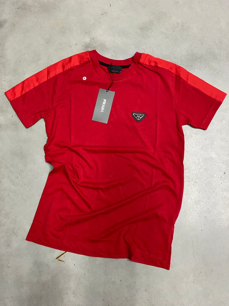 Camiseta Prada Vermelha - 1070